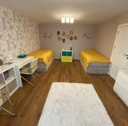 Kamp alanı модерна с градина в евксиноград, Varna
